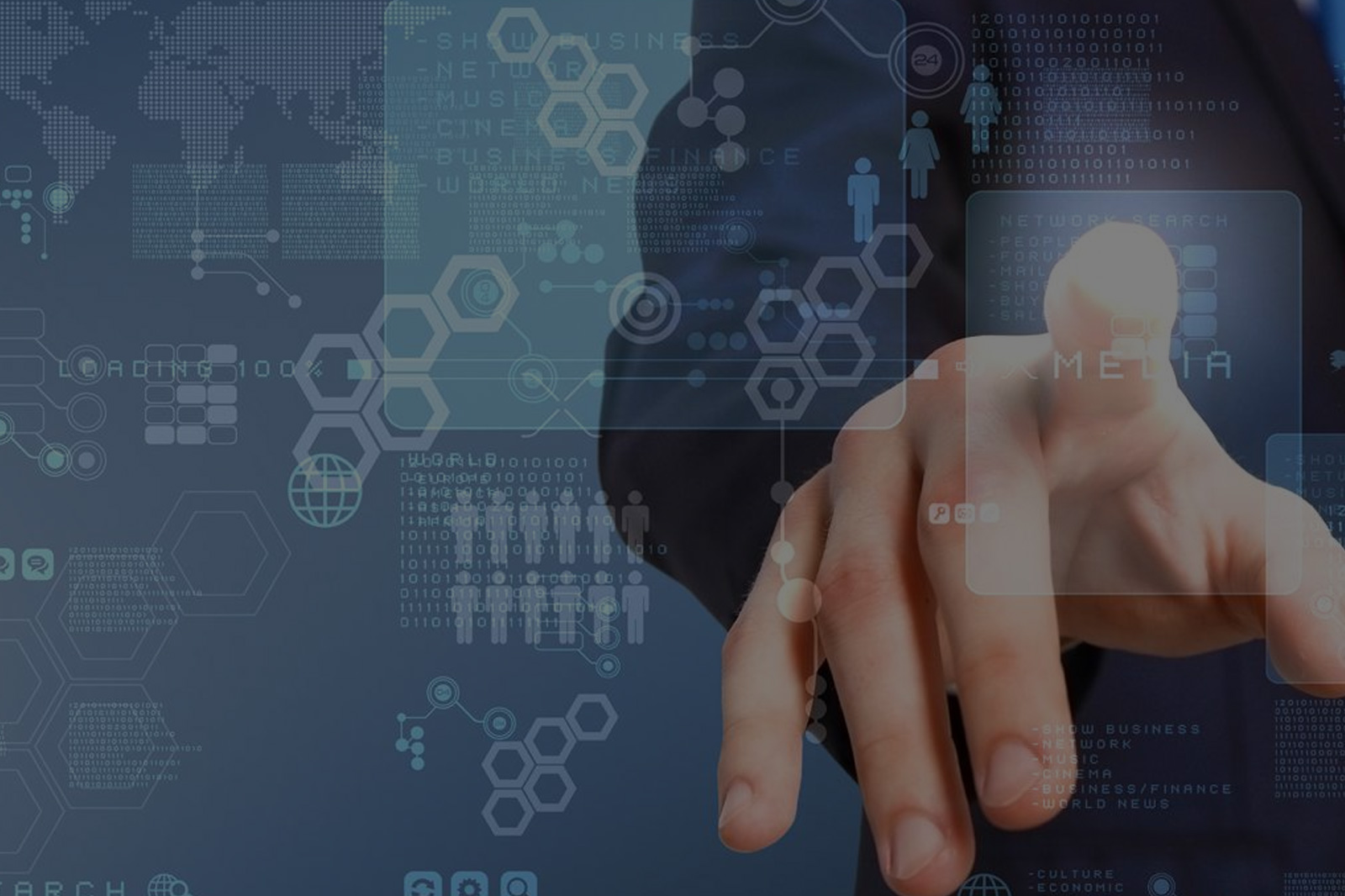 Connecting to nearby LinkedIn members via bluetooth network